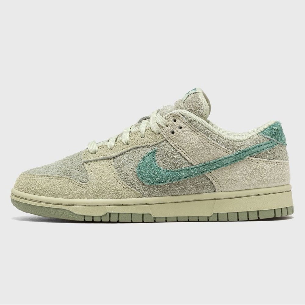 Nike dunk 'olive aura’
Brand new